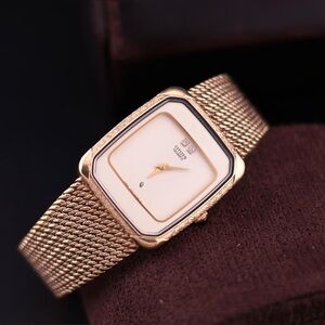 Vintage 1983 Citizen CQ T4-320735 Unisex Watch 
Gold-Plated Case, Diamond Accent